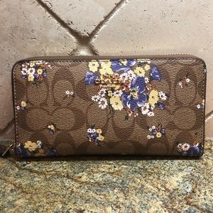 Coach Accordion Zip Wallet